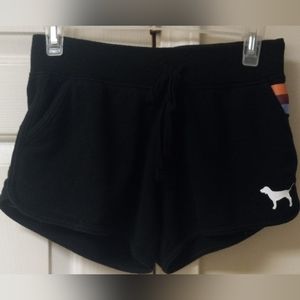 #136 VS Pink Shorts🖤